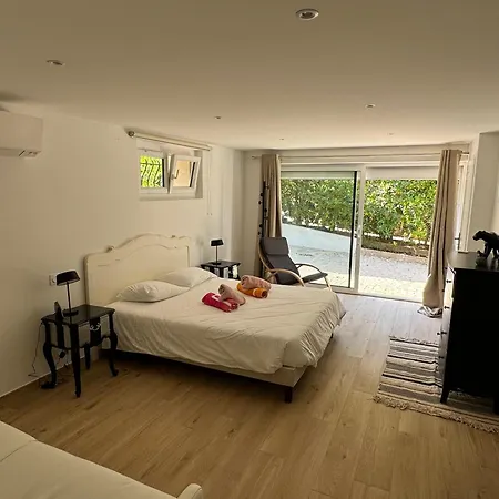 4 Etoiles, Moana , A 50 M ,ete Du Samedi Au Samedi *