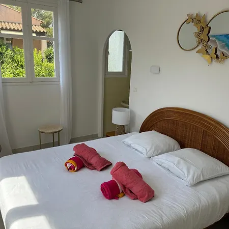 4 Etoiles, Moana , A 50 M ,ete Du Samedi Au Samedi Villa *